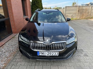 Skoda Superb III Kombi Facelifting 2.0 TDI SCR 150KM 2021 Skoda Superb 2.0 diesel 150 KM automat zarej w PL zadbany ksiazka ser, zdjęcie 4