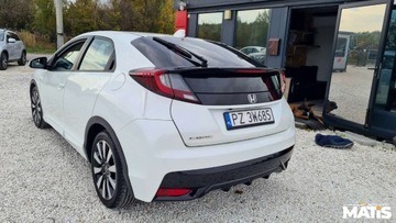 Honda Civic IX Hatchback 5d Facelifting 1.4 i-VTEC 100KM 2016 Honda Civic 1.4Benz manual Navi Kamera climatronic biala perla 1.3 99KM, zdjęcie 24