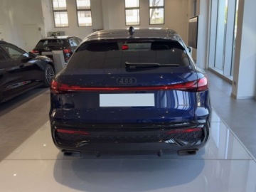 Audi 2025 AUDI Q5 TFSI quattro S line Sportback Suv 2.0 (204KM) 2025, zdjęcie 1