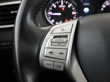 Nissan Qashqai II Crossover 1.6 dCi 130KM 2015 Nissan Qashqai automat navi klima auto kamera 360, zdjęcie 28