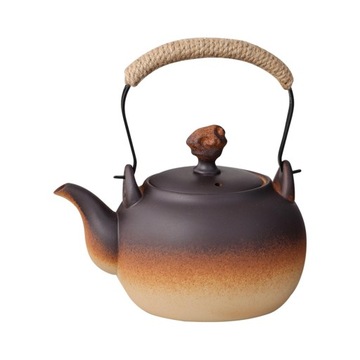 Porcelanowy dzbanek do herbaty kwitnący i syp