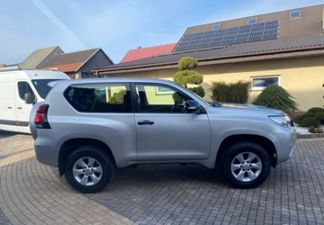 Toyota Land Cruiser VII Terenowy 3d 2.8 D-4D 177KM 2020 Toyota Land Cruiser Toyota Land Cruiser LC 2.8 D-4D Entry 2.8 Diesel 177KM, zdjęcie 3