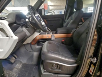 Land Rover Defender IV (L663) 90 3.0 i6P 400KM 2022 Land Rover Defender 2022r., 110 Se, 3L, od ubezpieczalni 3.0 Benzyna 400KM, zdjęcie 6