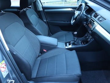 Skoda Superb III Liftback 1.8 TSI 180KM 2017 Skoda Superb 1.8 TSI, Salon Polska, Serwis ASO, zdjęcie 8