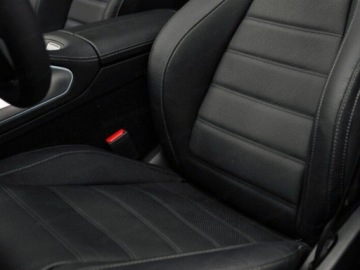 Mercedes GLE V167 SUV Facelifting 3.0 450d 367KM 2026 MERCEDES-BENZ GLE 450 d 4-Matic AMG Line 3.0 (367KM) 2026, zdjęcie 5