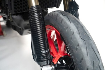 DUCATI 698 MONO 24-26 карбон CMT хвостовик подвески крышка CUBAMOTO