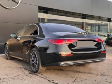 Mercedes Klasa E W214 Sedan 2.0 220d 197KM 2025 E Klasa 220 d Avantgarde 2.0 (197KM) 2025, zdjęcie 2