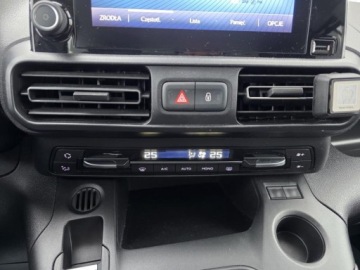 Toyota 2022 proace verso 1.2l benzyna 130KM*Salon PL * Bezwypadkowy * ASO Automat, zdjęcie 17