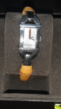 Zegarek damski Gucci 6880L