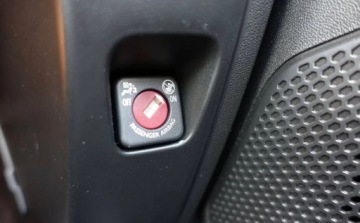 Peugeot 208 I Hatchback 3d 1.6 e-HDI 92KM 2013 Peugeot 208 1.6e-HDI 92KM Oryginalny lakier i szyby Panoramiczny dach Klim, zdjęcie 24