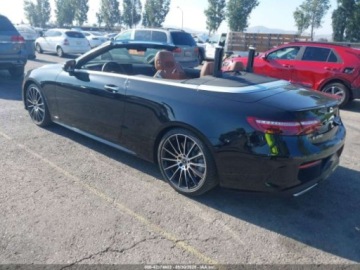 Mercedes Klasa E W214 2023 Mercedes-Benz Klasa E 450 2023 3.0l 3.0 Benzyna 362KM, zdjęcie 3