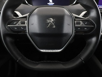 Peugeot 3008 II Crossover 1.5 BlueHDI 130KM 2018 Peugeot 3008 Virtual Navi Czujniki parkowania, zdjęcie 16