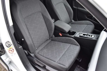 Volkswagen Golf VIII Variant 2.0 TDI 150KM 2022 Volkswagen Golf SalonPL TDI 150KM DSG Variant Pakiety SideAssist Czujniki, zdjęcie 33