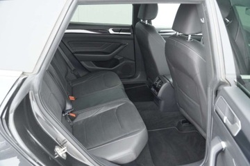Volkswagen Arteon Fastback Facelifting 2.0 TDI SCR 150KM 2021 Volkswagen Arteon Shooting Brake LiftR LineFull LedAmbienteWirtualPanorama, zdjęcie 3