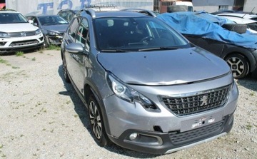 Peugeot 2008 I SUV Facelifting 1.2 PureTech 110KM 2018 Peugeot 2008 1.2 Benzyna 110KM, zdjęcie 2