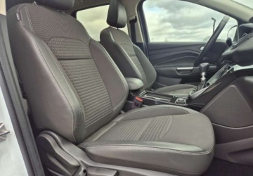 Ford Kuga II SUV Facelifting 1.5 EcoBoost 150KM 2017 Ford Kuga 1,5 150 KM Tytanium Navi PDC Kamera Pano Stan Niemiec 1.5, zdjęcie 6