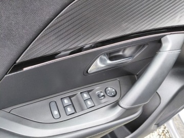 Peugeot 2008 II SUV 1.2 PureTech 130KM 2021 Peugeot 2008 GT Full LED Navi KAmera Klimatronik 1.2 Benzyna 130KM, zdjęcie 10