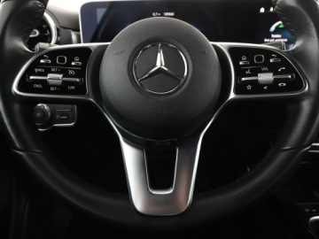 Mercedes Klasa A W177/V177 Hatchback 2.0 250 224KM 2018 Mercedes A 250 225KM Automat Navi Czujniki, zdjęcie 20