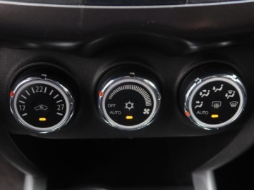 Mitsubishi ASX I SUV 1.8 DID MIVEC 150KM 2013 Mitsubishi ASX 1.8 DI-D MIVEC, Salon Polska, zdjęcie 11