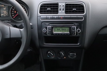 Volkswagen Polo V Hatchback 5d 1.2 70KM 2010 VW Polo 1.2 12V, Salon Polska, 1. Właściciel, zdjęcie 12