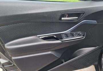 Toyota C-HR I Crossover Facelifting 2.0 Hybrid Dynamic Force 184KM 2021 Toyota C-HR Toyota C-HR 2.0 Hybryda 184KM, zdjęcie 29