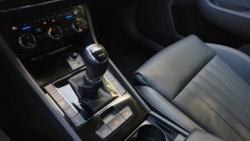 Skoda Superb III Scout 2.0 TDI SCR 200KM 2023 Skoda Superb Combi 2.0TDI 200KM ACC 4X4 Hak Matrix, zdjęcie 29