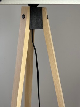 Потальный рывок стоящий мольберт треугольный 140 см