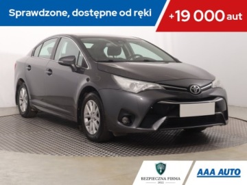 Toyota Avensis III Sedan Facelifting 2015 1.6 Valvematic 132KM 2016 Toyota Avensis 1.6 Valvematic, Salon Polska