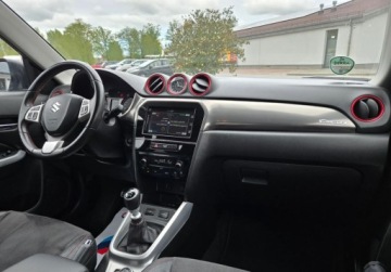Suzuki Vitara III SUV 1.4 BOOSTERJET 140KM 2015 Suzuki Vitara Swiezo sprowadzona Zarejestrowana 4x4 Radar. Pelny serwis, zdjęcie 15