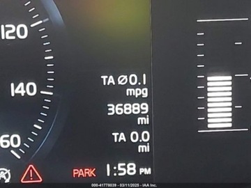 Volvo XC60 II Crossover T5 250KM 2018 Volvo XC 60 2018 VOLVO XC60 T5 MOMENTUM 2.0 Benzyna 250KM, zdjęcie 12