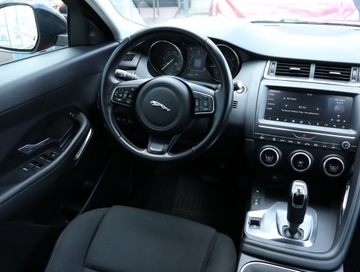 Jaguar E-Pace SUV 2.0 i4D 180KM 2018 Jaguar E-Pace D180 AWD, Salon Polska, 177 KM, zdjęcie 6