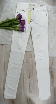 STRADIVARIUS jeansowe spodnie rurki dziury r34 S51