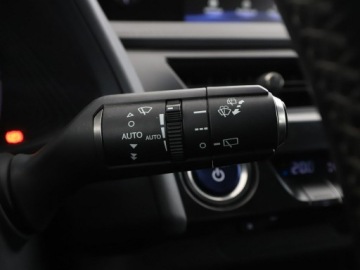 Lexus UX Crossover 250h 184KM 2019 Lexus UX FV23 250h Automat Executive Line Tempomat, zdjęcie 28