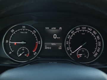 Skoda Superb III Kombi 2.0 TDI 190KM 2017 Skoda Superb 2.0 TDI, Salon Polska, 187 KM, Navi, zdjęcie 10