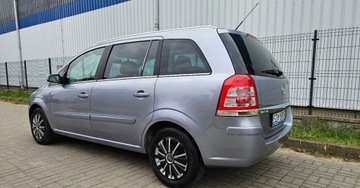 Opel Zafira B 1.8 ECOTEC 140KM 2009 Opel Zafira 1.8 Benzyna 140ps. Ksenon Benzyna 7-0sob 1.8 Benzyna 140KM, zdjęcie 2