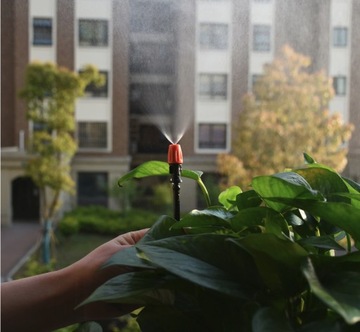 САДОВЫЙ ДОЖДЕВАТЕЛЬ ДЛЯ СИСТЕМЫ ПОЛИВАНИЯ ШЛАНГОВОЙ ВОДЫ