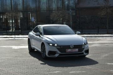Volkswagen Arteon Fastback 2.0 TDI 150KM 2019 Volkswagen Arteon R-line 2.0TDi DSG 2019r. FullLED