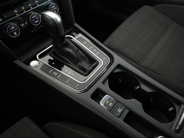 Volkswagen Passat B8 Variant 2.0 TDI BlueMotion SCR 150KM 2019 Volkswagen Passat lift LED navi klima auto, zdjęcie 29