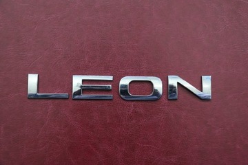 Значок Логотип Эмблема Буквы Надпись Seat Leon б/у