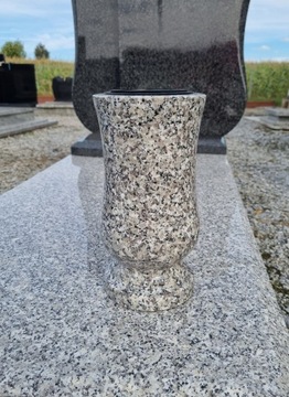 SRZEGOM гранитная надгробная ваза