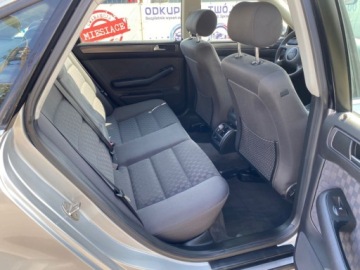 Audi A6 C5 Sedan 2.0 130KM 2003 Audi a6 AUTOMAT KLIMATYZACJA PARKTRONIC PODGRZEWANE FOTELE SERWISOWANA 2.0, zdjęcie 6