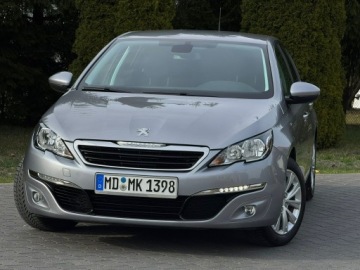 Peugeot 308 II Hatchback 5d 1.2 PureTech 130KM 2017 Peugeot 308 T9 1.2 Benzyna 131KM