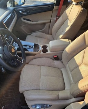 Porsche Macan SUV Facelifting II 2.9 S 380KM 2022 Porsche Macan Perlowykolor Skora Bogata wersja wyposazenia 2.9 Benzyna, zdjęcie 5