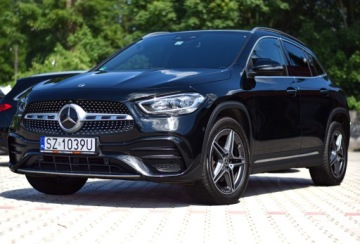 Mercedes GLA II 2022 Mercedes GLA 250e 218ps AMG ACC Keyles Blis Sam Parkuje Webasto Carplay 19"