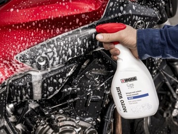 ŚRODEK DO MYCIA MOTOCYKLA IPONE MOTO WASH 1L + ŚCIERECZKA Z MIKROFIBRY