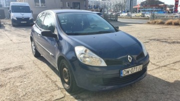 Renault Clio III Hatchback 5d 1.2 i 16V 75KM 2009 RENAULT CLIO III 1.2 16V ładny, czysty, zadbany, bezwypadkowy., zdjęcie 13