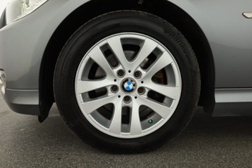 BMW Seria 3 E90-91-92-93 Touring E91 2.0 318i 143KM 2009 BMW 3 318 i, Klima, Klimatronic, Tempomat, zdjęcie 15