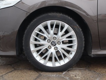 Toyota Camry IX Sedan 2.5 Hybrid Dynamic Force 218KM 2019 Toyota Camry 2.5 Hybrid, Salon Polska, Serwis ASO, zdjęcie 13
