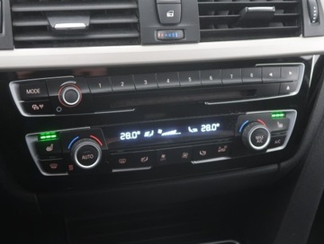 BMW Seria 3 F30-F31-F34 Touring Facelifting 2.0 318d 150KM 2016 BMW 3 318 d, Automat, Navi, Klima, Klimatronic, zdjęcie 10