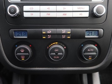 Volkswagen Golf V Hatchback 1.4 80KM 2008 VW Golf 1.4 16V, Klima, Klimatronic,ALU, zdjęcie 12